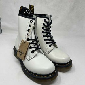 Dr. Martens Women's 1460 Smooth Leather Combat Boots. Size US 8M. NEW